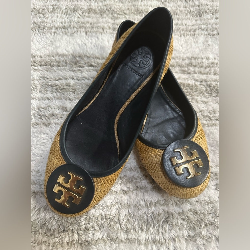 USED— Tory Burch ballet flats Sz 9
